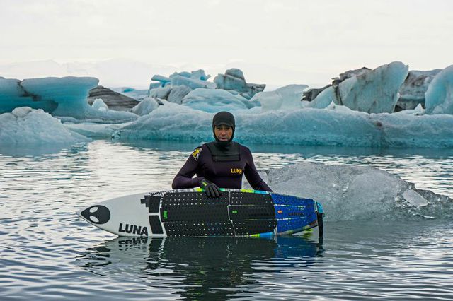 Ian Battrick Lunasurf 4mm wetsuit and Luna full deck grip PIC Tim Nunn
