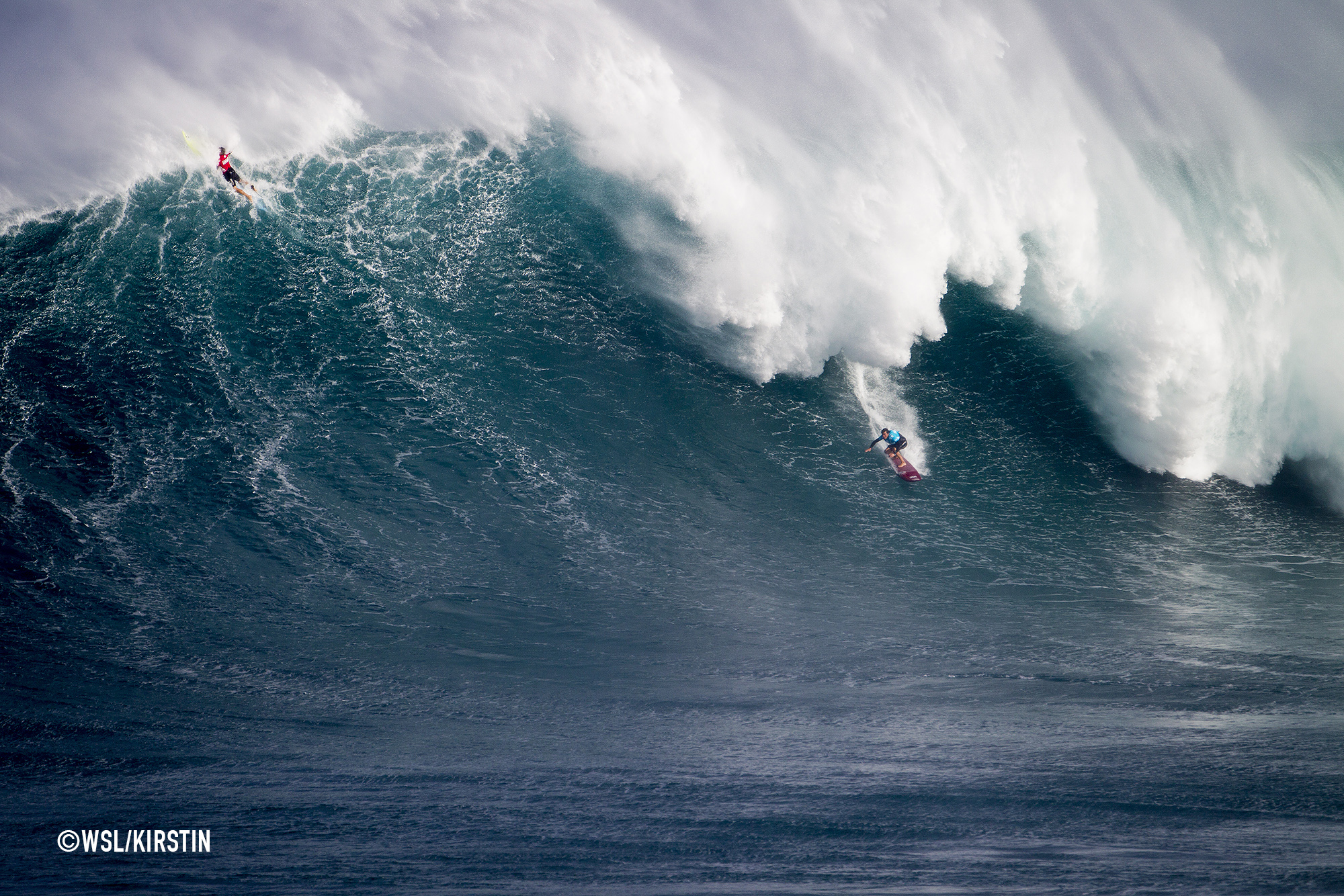 Greg Long winning his Round 2 heat.