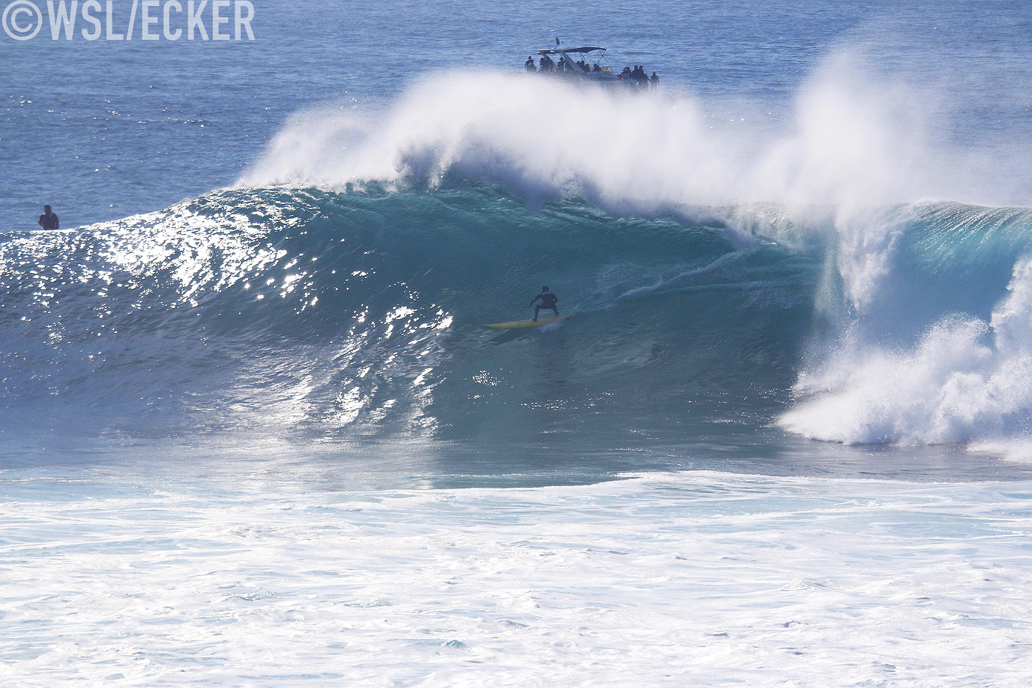 Carlos Burle of Brasil (pictured) advancing in third place during the semifinals of the Todos Santos Challenge in Baja, Mexico on Sunday January 17, 2016.