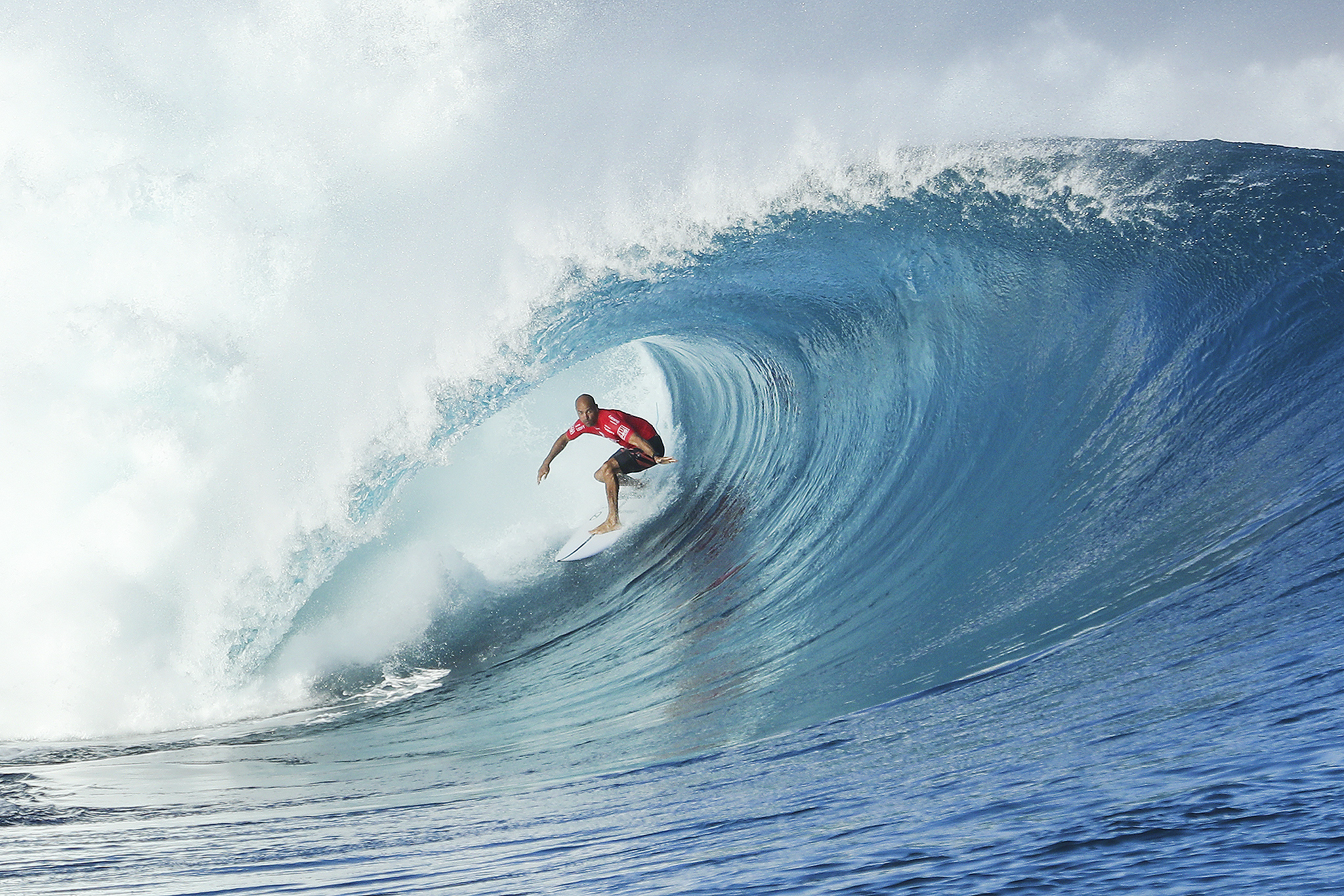 Kelly Slater of the USA (pictured) winning his Round Four heat with a Perfect 10-point ride at the Fiji Pro at Cloudbreak on Thursday June 16, 2016. PHOTO: © WSL/ Cestari SOCIAL: @Cestari This image is the copyright of the World Surf League and is provided royalty free for editorial use only, in aall media now known or hereafter created. No commercial rights granted. Sale or license of the images is prohibited. This image is a factually accurate rendering of what it depicts and has not been modified or augmented except for standard cropping and toning. ALL RIGHTS RESERVED.