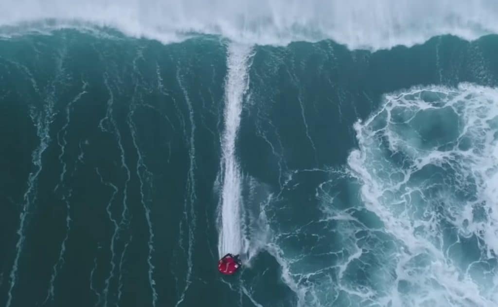 I ALMOST DIED BIG WAVE RAFTING - Carvemag.com