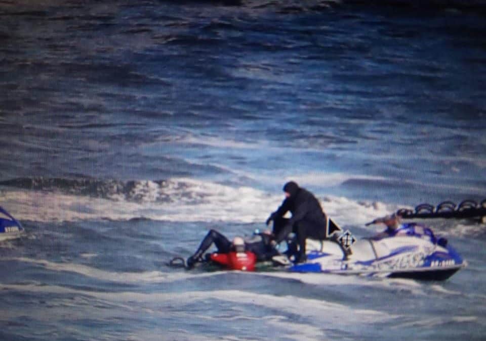 Mully smashes surfers femur, but quick action saves life