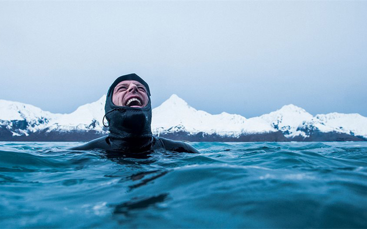 Mick Fanning signs on the dotted line…
