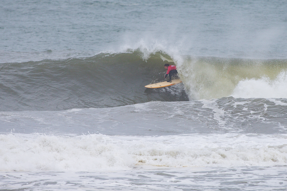 Alice Lemoigne and Edouard Delpero win the Longboard Pro Espinho. Britain’s Ben Skinner second and Emily Currie finishes third in the womens