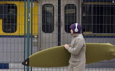 UPDATE – GWR have effectively banned surfboards from their mainline trains