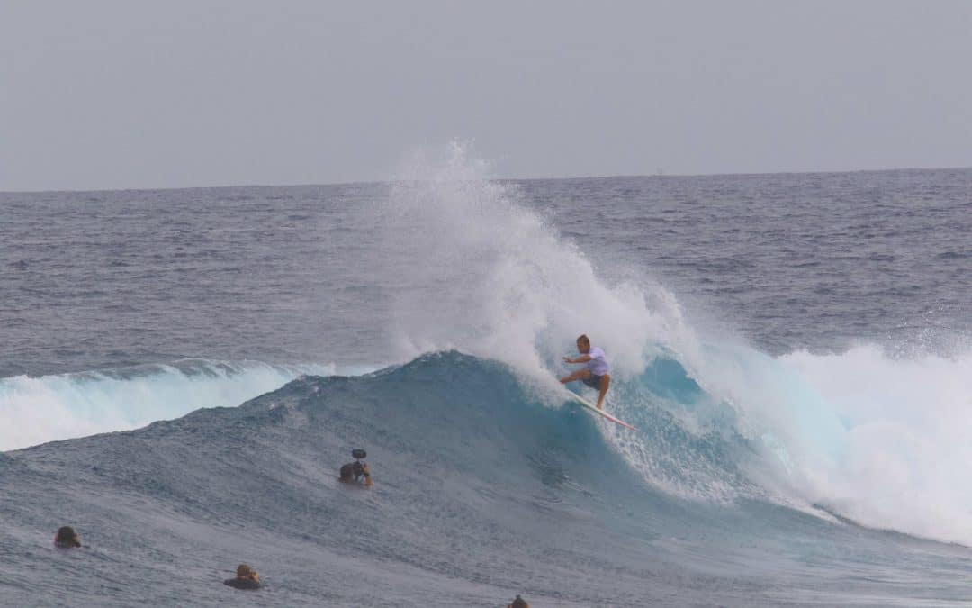 Josh Kerr pulls a pretty miraculous “club sandwich” to take out an onfire Parko in the Four Seasons Champions Trophy.
