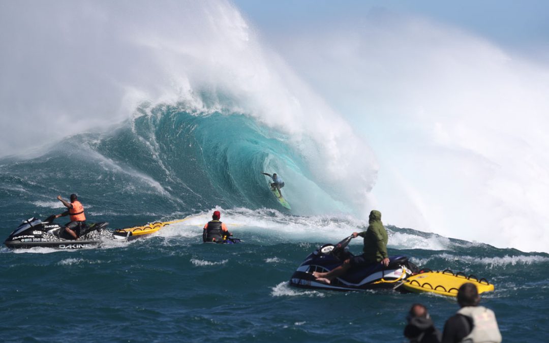 Green Alert for Jaws Big Wave Championships.