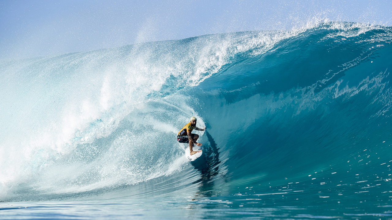 Vintage Photo of Surfer Andy Irons Surfing in the Pipeline Masters Surf  Contest in Hawaii. Digital Download, Printable Photo Art