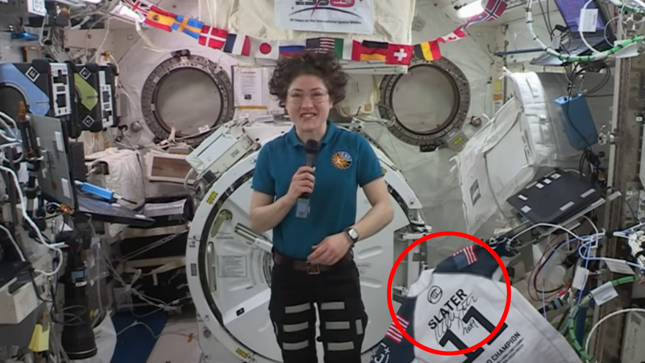 Having a swell time in space.