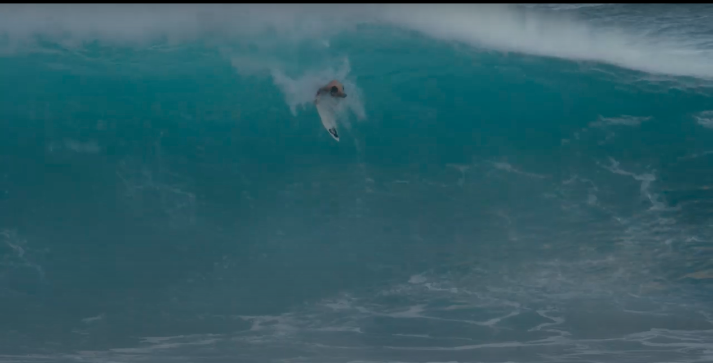 Mikey Wright – Back in The Water