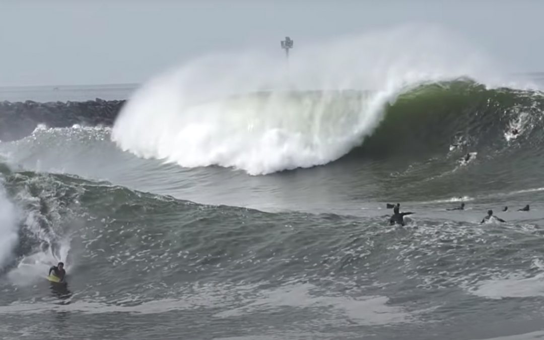 Pumping Swell Hits The Wedge