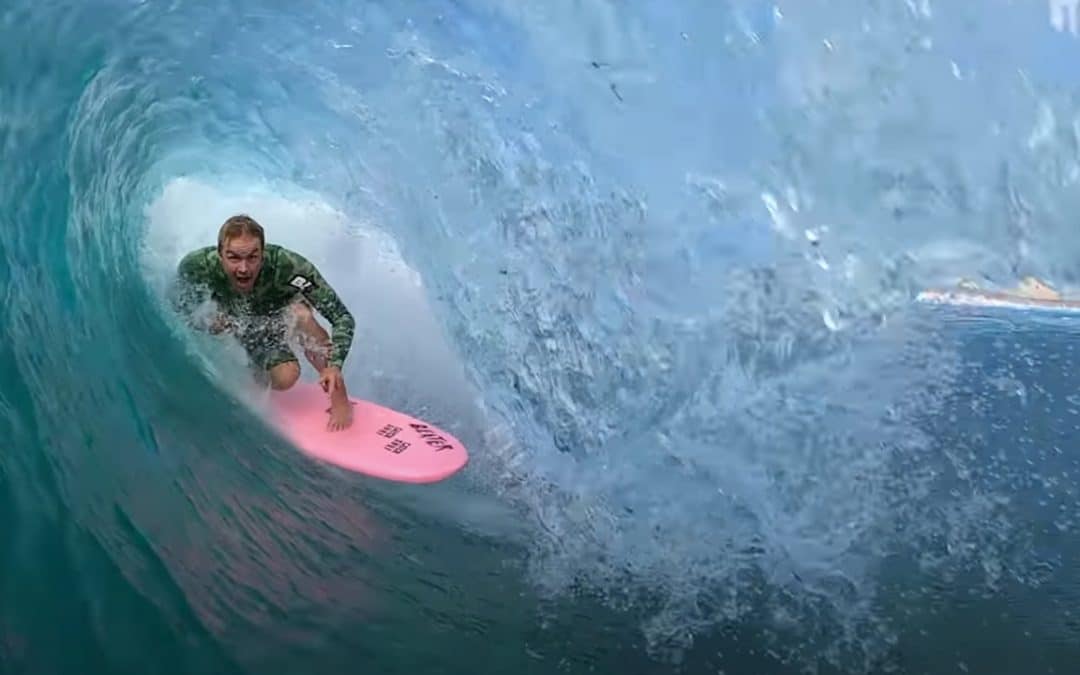 FINLESS SURFING AT PIPELINE WITH JORDY SMITH!