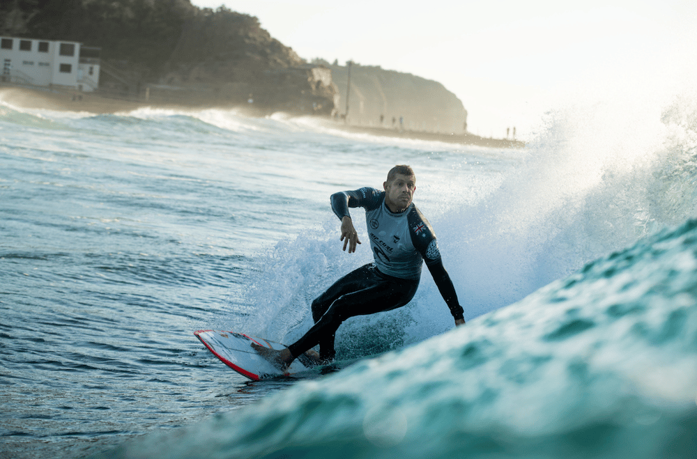Italo takes out Mick at Rip Curl Nara