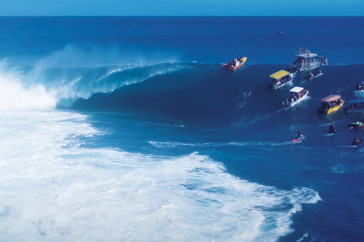 Drone alone, Teahupo’o.