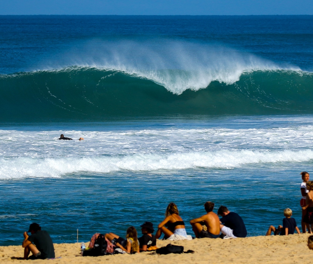 Surprise swell hits France!