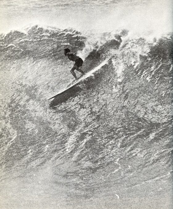 Pat Curren passes