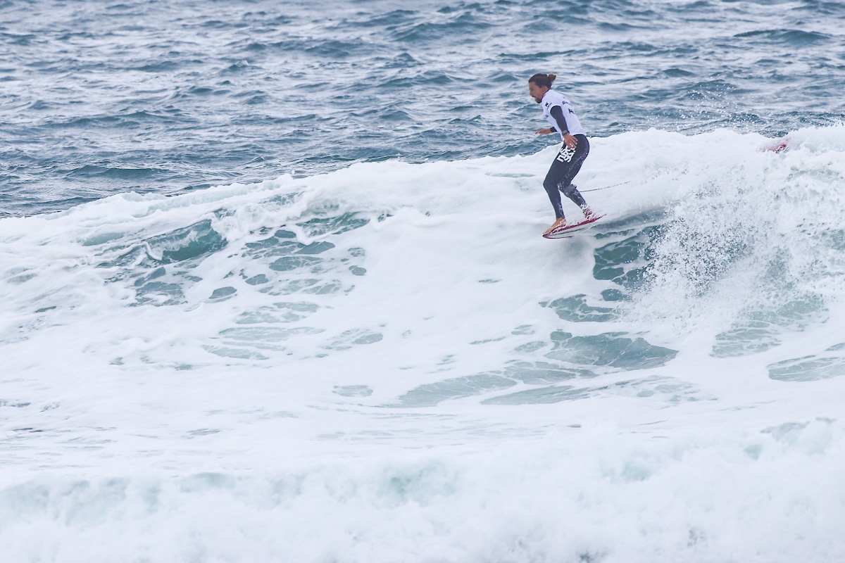 SuperSurf ASP World Masters Championships Completes Two Rounds at Arpoador - Surfer