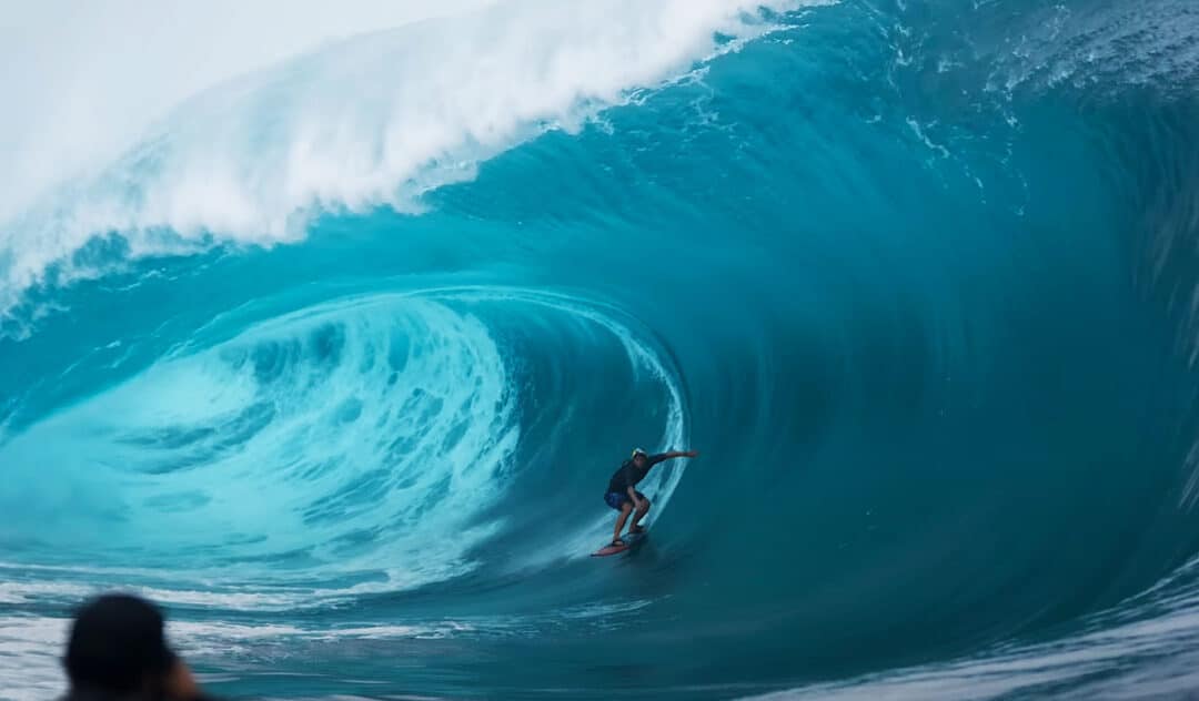 Bombs We Love – Teahupo’o