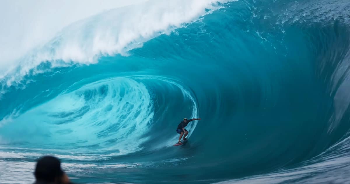 Bombs We Love – Teahupo’o
