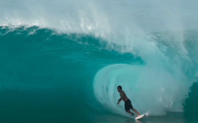 Crazy North Shore sandbar kegs