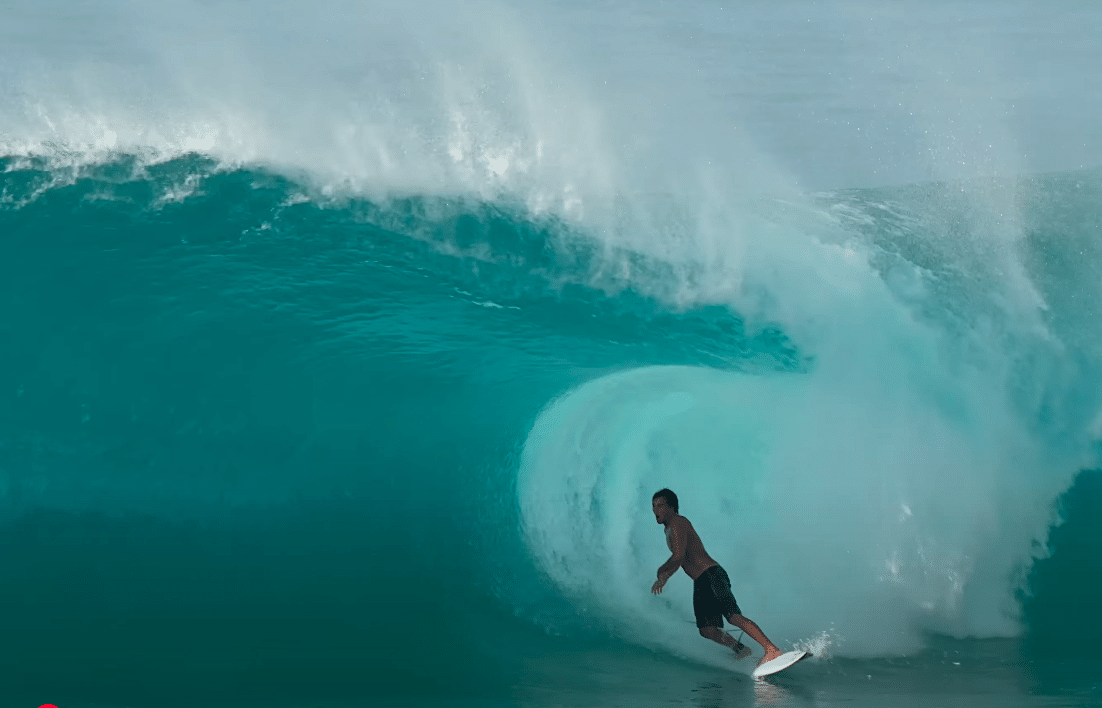 Crazy North Shore sandbar kegs