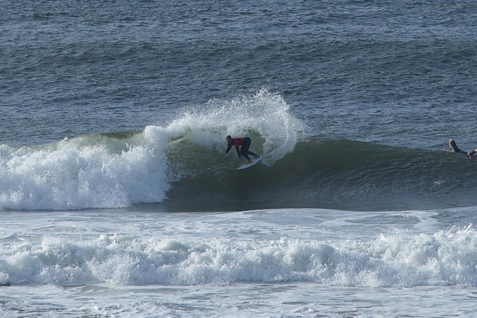 Josie Hawke surfing in her heat at EuroSurf Junior 2026, Bundoran