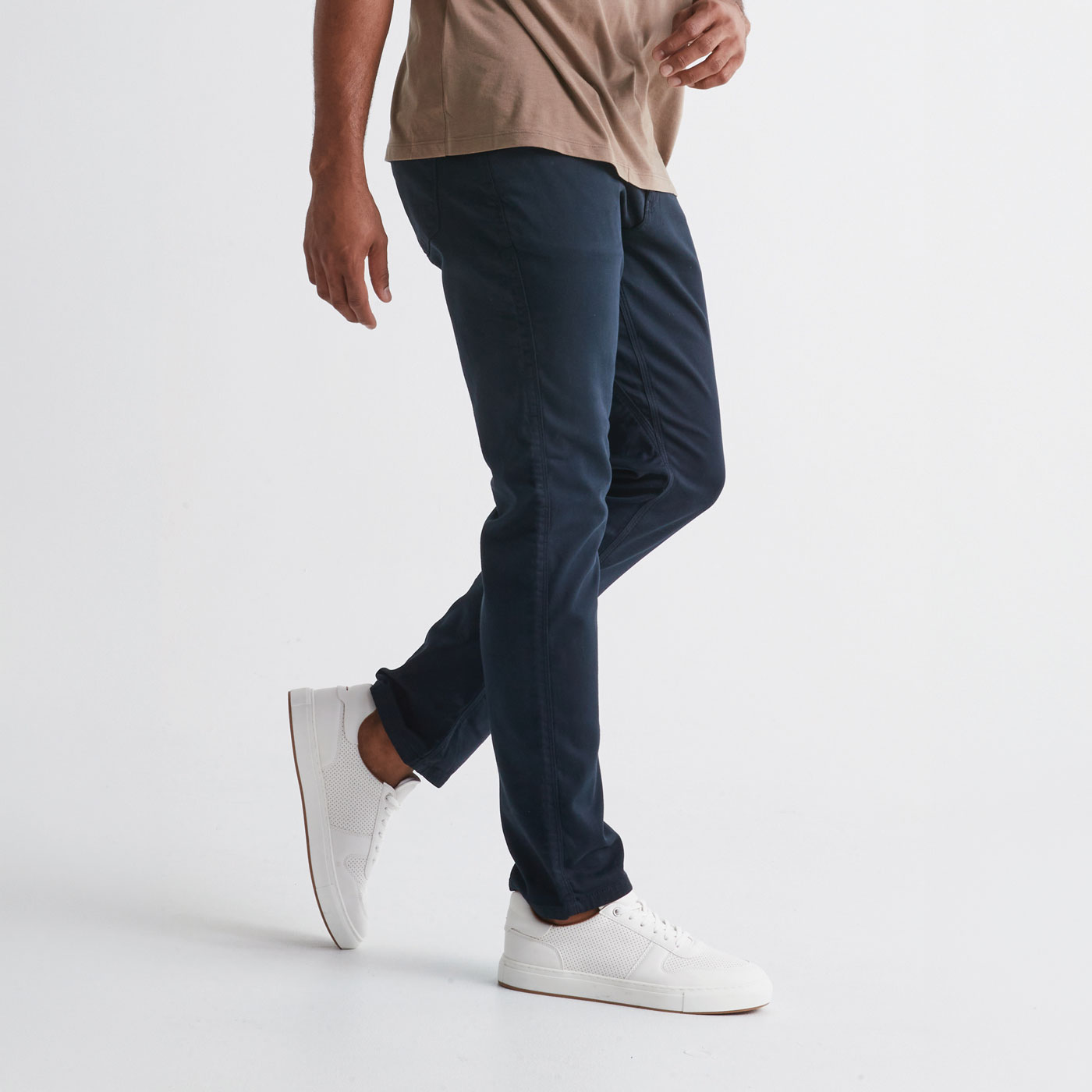 DUER No Sweat Athletic Taper